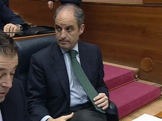 Luna acusa a Camps de "amedrentar" a la oposición