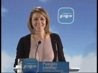 Cospedal califica de "frikis" las reformas del gobierno