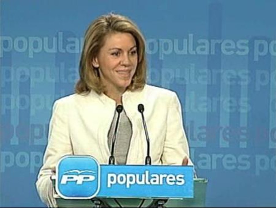 Cospedal sobre Aguirre: "Es una mujer fuerte, luchadora, estamos con ella y la queremos mucho"