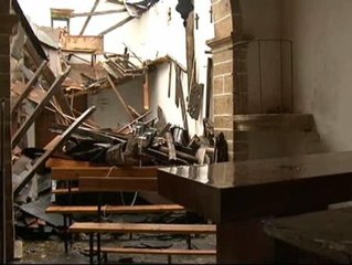 Un tornado derrumba el techo de una iglesia en un pueblo de Lugo