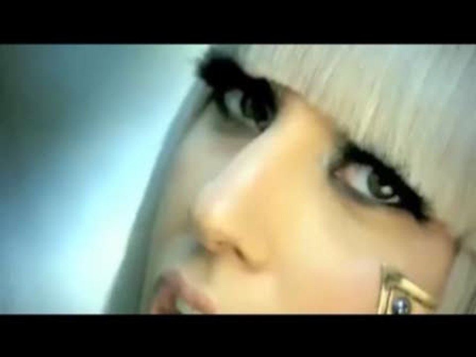 Gaga se somete a una "dieta borracha"