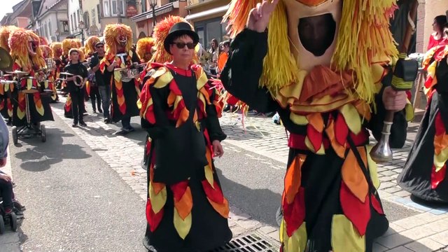 Carnaval : pluies de confettis à Soultz