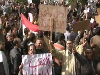 Clamor popular contra Mubarak en la Plaza de la Liberación de El Cairo