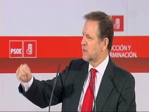 Iglesias: Si Rajoy no rectifica es cómplice de Aznar