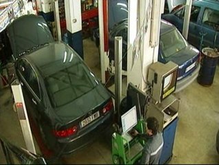 Llevar el coche nuevo a un taller no oficial mantiene la garantía del vehículo