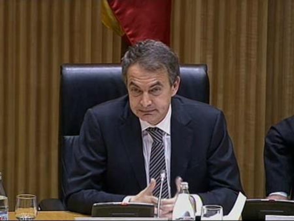 Zapatero: "Al PP se le han subido las encuestas a la cabeza"