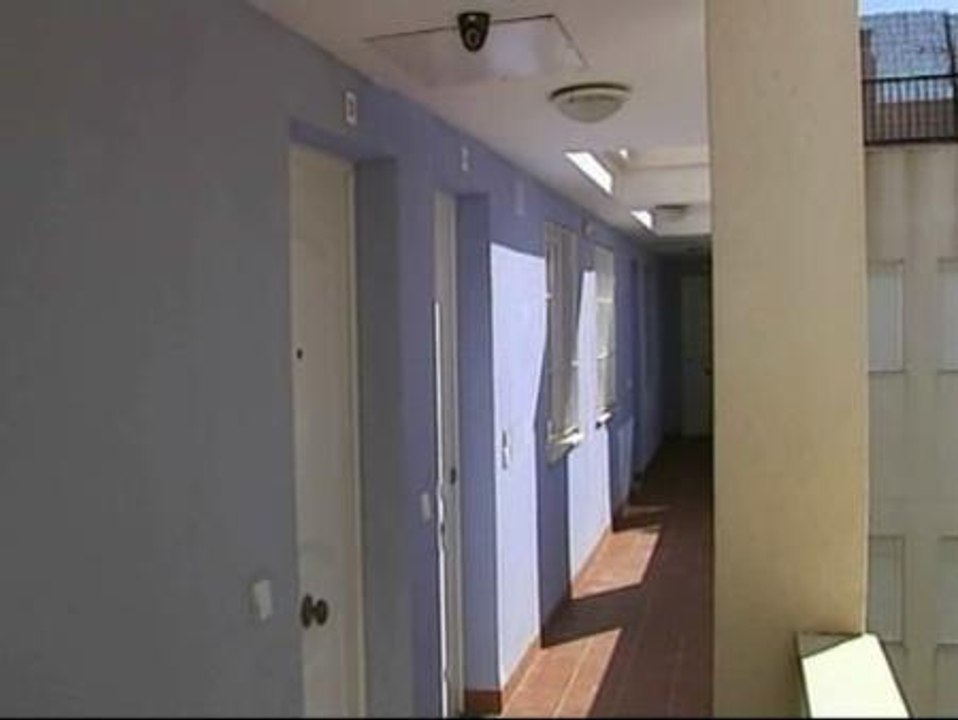Se entrega un día después de matar a su pareja y al hijo de ésta a golpes