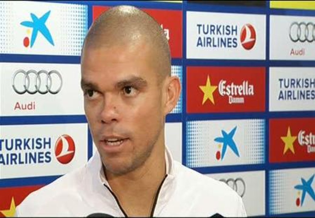 Pepe sobre Iniesta: "La forma en se cae dando vueltas y vueltas dificulta la actuación del árbitro"