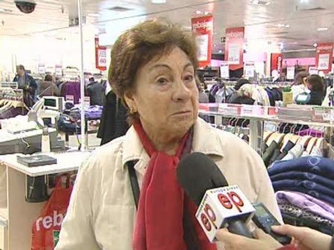 Los madrileños comienzan las rebajas