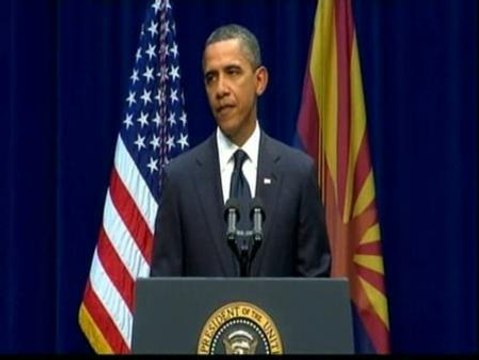 Barack Obama participa en el emotivo funeral a las víctimas de la matanza de Arizona