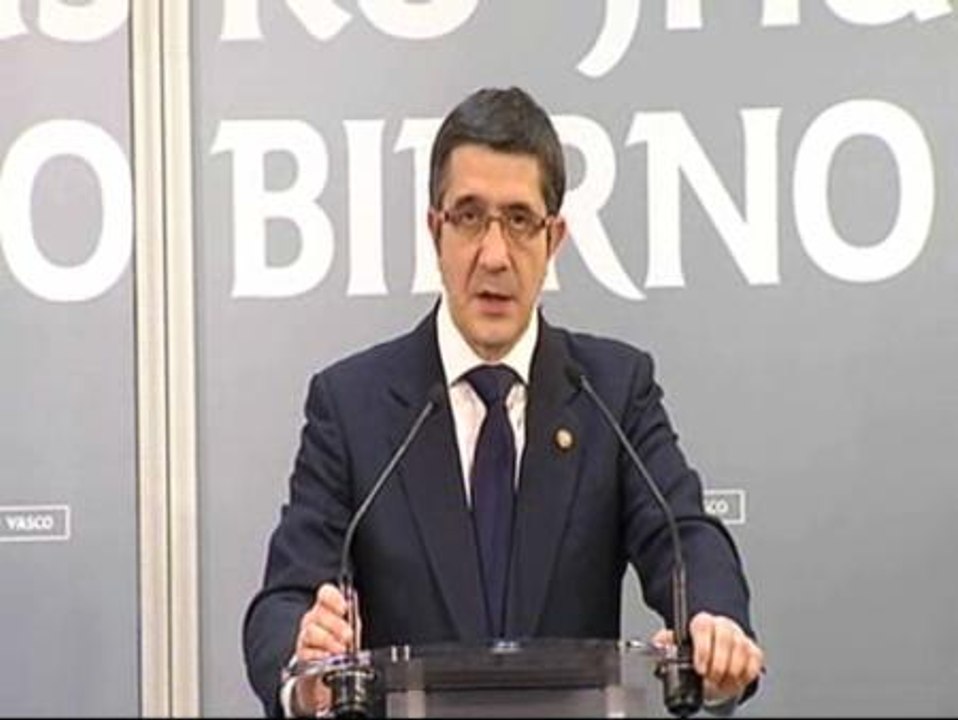 Patxi López insta a la izquierda abertzale a exigir el final de ETA