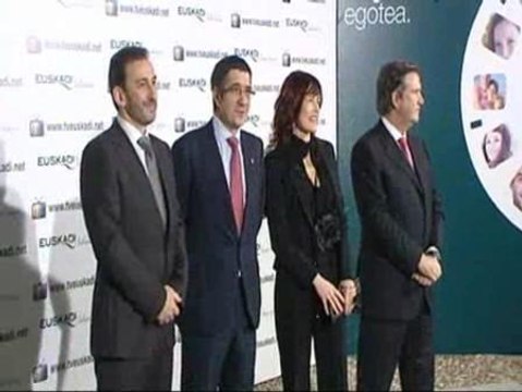 Patxi López promociona el turismo vasco en Madrid