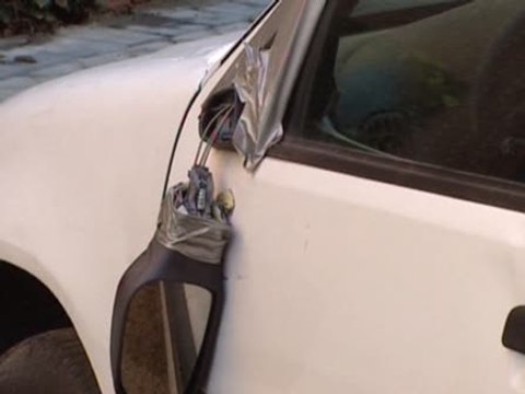 Destrozan 125 coches en el barrio de Vallecas