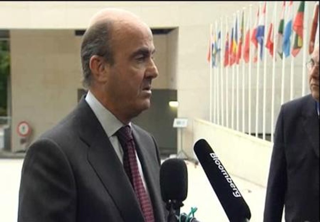 De Guindos considera fundamental la compra de bonos por el BCE