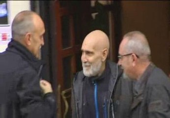 Bolinaga pasea por las calles de Mondragón