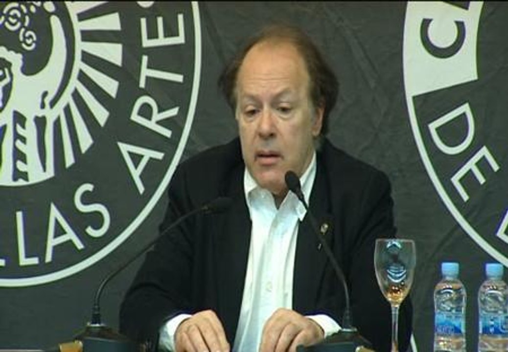 Javier Marías: "El actual gobierno me empieza a recordar a la actitud del franquismo con la cultura"