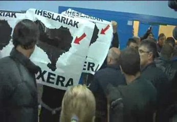 Intentan boicotear la votación de Patxi López en Bilbao