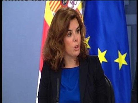 Sáenz de Santamaría: Nadie puede utilizar a los funcionarios a su antojo