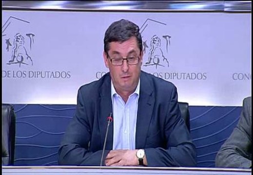 Centella pide a Rajoy que cese a Wert por sus declaraciones sobre la CEAPA