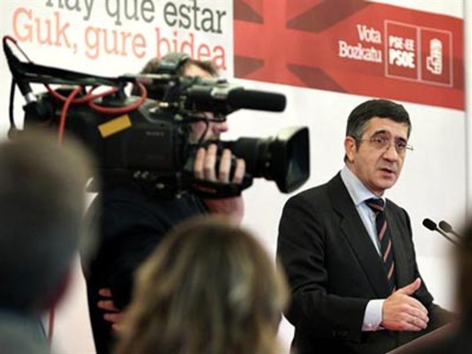 Patxi López propone eliminar "multitud de empresas públicas que fomentan el amiguismo con el partido en el poder"