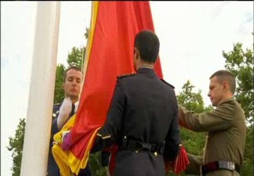 Ni pitidos ni abucheos en el desfile de la Fiesta Nacional