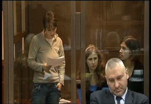 El juez deja en libertad a una de las Pussy Riot