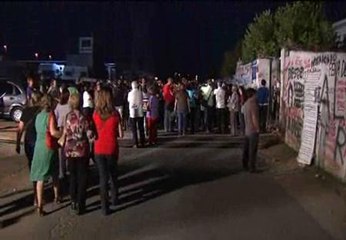 Alrededor de 200 personas recuerdan a Ruth y José en el exterior de la finca de Las Quemadillas