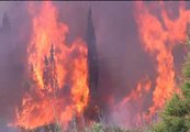Un incendio declarado en San Roque obliga a desalojar casi un centenar de viviendas