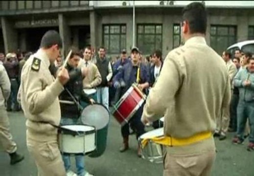 Guardacostas y funcionarios de aduanas se manifiestan por el error en el pago de sus nóminas