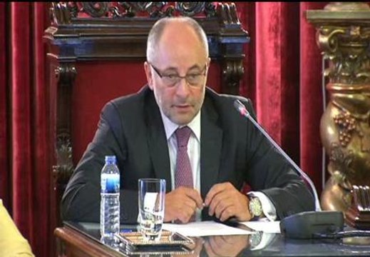 El alcalde de Ourense: Me voy como llegué, con la cabeza alta