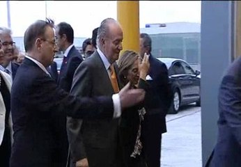Artur Mas evita una foto junto al Rey