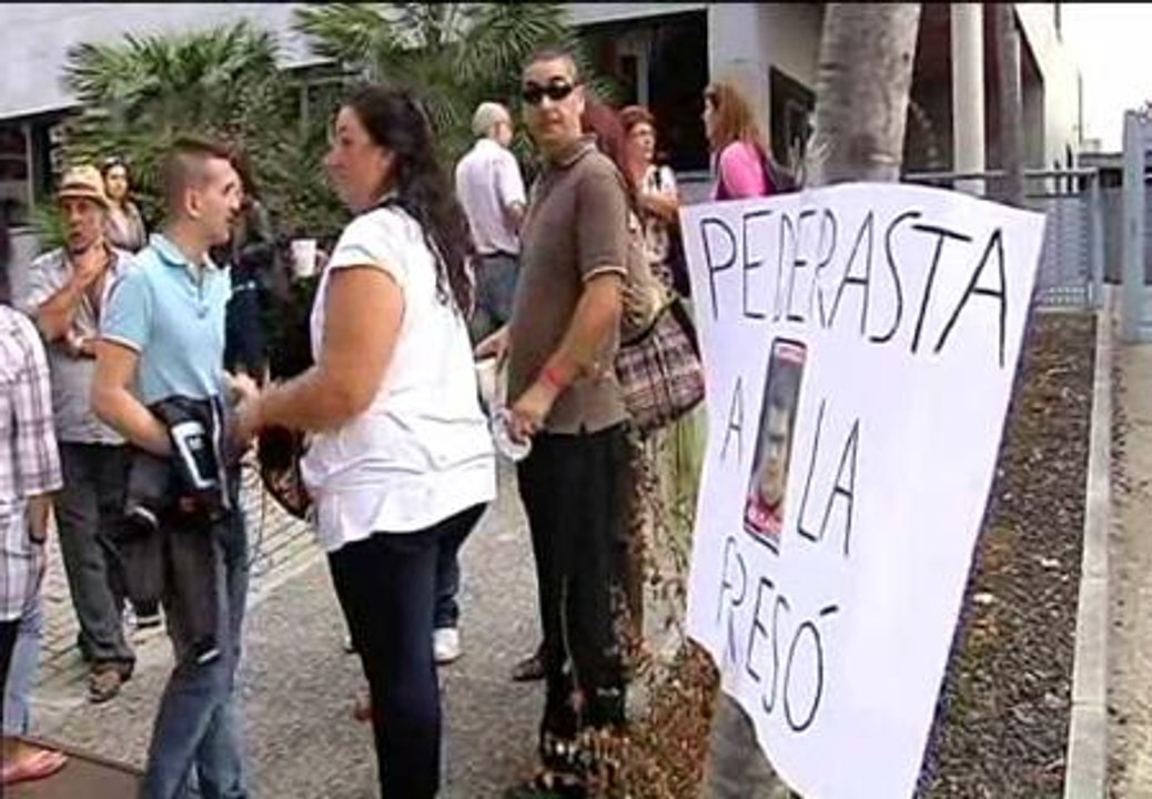 Prisión si fianza para el monitor acusado de abusos a menores