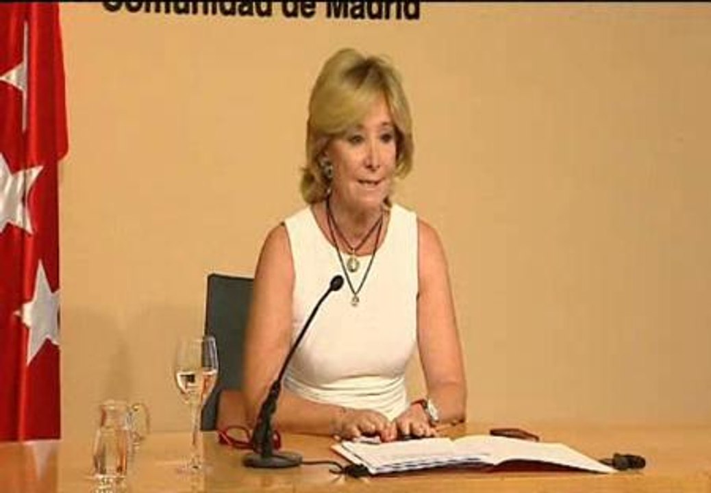 Esperanza Aguirre presenta la dimisión