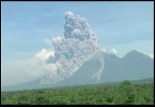 Nueva erupción del volcán Fuego