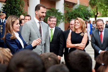 Los Príncipes, Wert y Cospedal abroncados en la inauguración del curso escolar