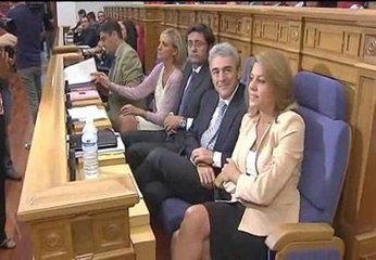 La propuesta de Cospedal de eliminar el sueldo a los diputados se imita y se critica