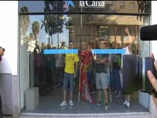 Los jornaleros del SAT ocupan una sede bancaria
