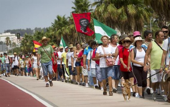 Tensión con la policía en la marcha de los jornaleros del SAT