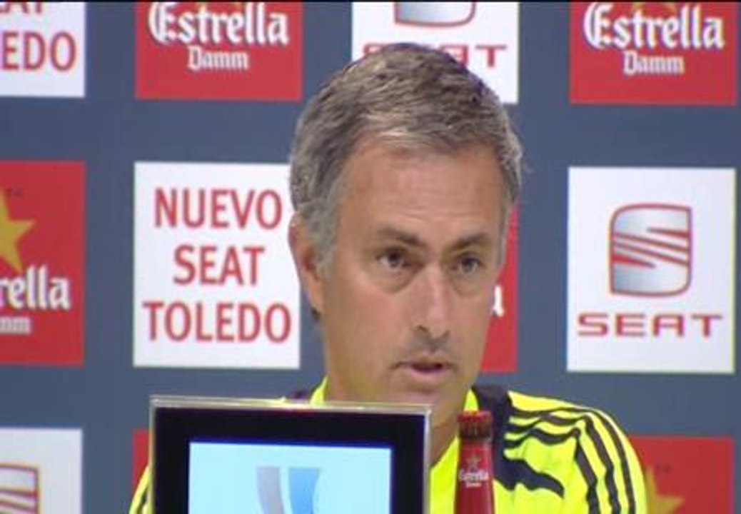 Mourinho: "Prefiero perder la Supercopa y ganar la Liga"
