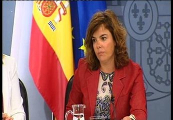 Sáenz de Santamaría: "Este Gobierno respeta y comprende el parecer de las víctimas"