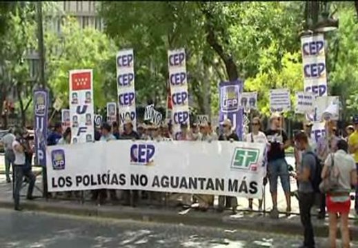 Protesta de policías en contra de los recortes