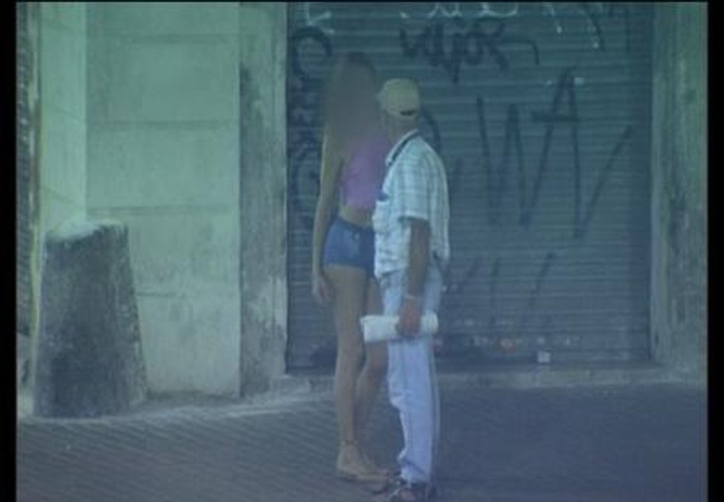 Los clientes de la prostitución ya pueden ser multados con hasta 3.000 euros