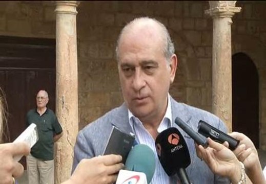 Fernandez Díaz: La puesta en libertad no depende de las huelgas de hambre