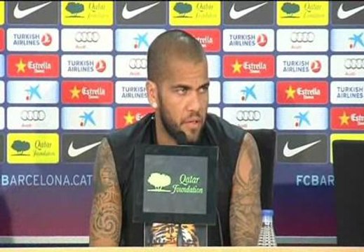 Dani Álves: El club va a mirar siempre sus intereses