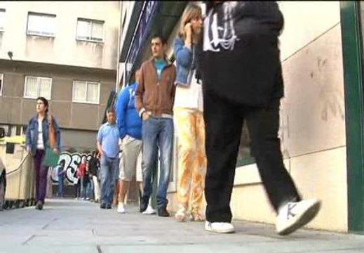 Baja el paro, el pesimismo se mantiene