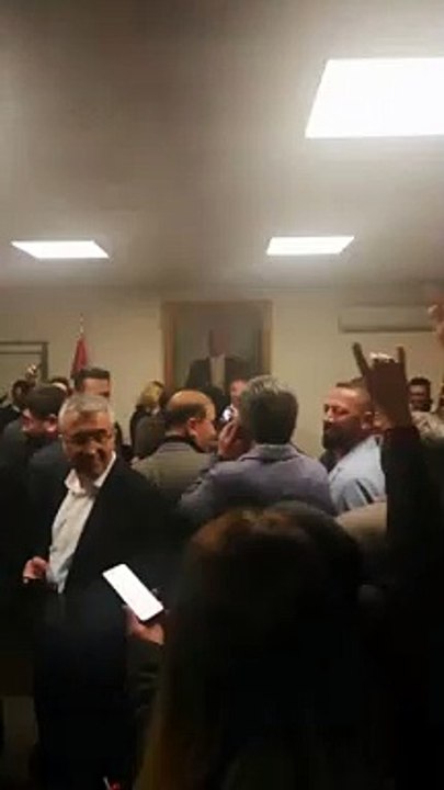 CHP Genel Merkezi'nde tekbir sesleri! "Peygamber aşkına tekbir: Allahu Ekber!"