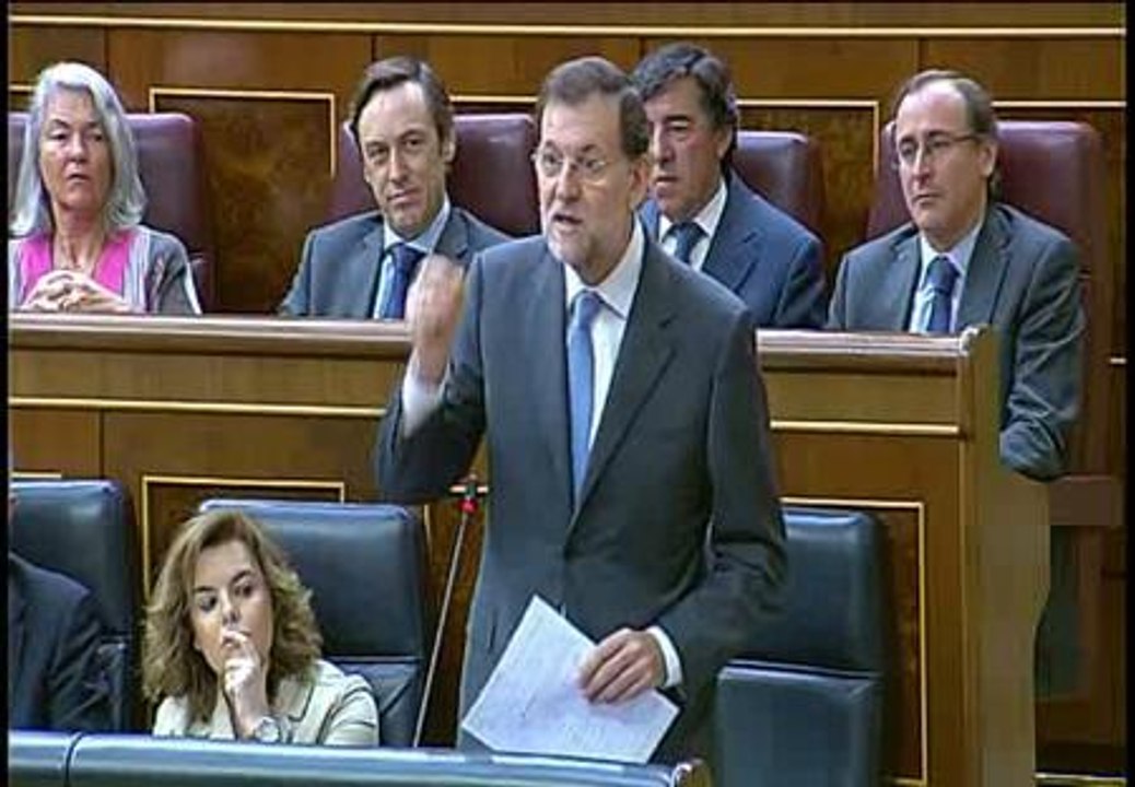 Rajoy: "Este Gobierno tiene que decidir entre un mal y un mal peor"