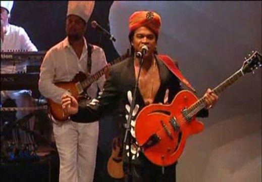 Carlinhos Brown clausura La Mar de Músicas en Cartagena