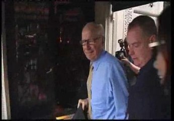 Rupert Murdoch abandona la dirección de sus diarios británicos