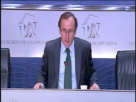 El Grupo Popular amonesta a Andrea Fabra